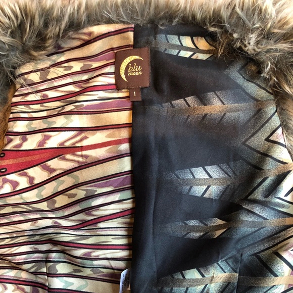 Blu Moon Faux Fur Grey & Neutral Vest - Picture 3 of 3